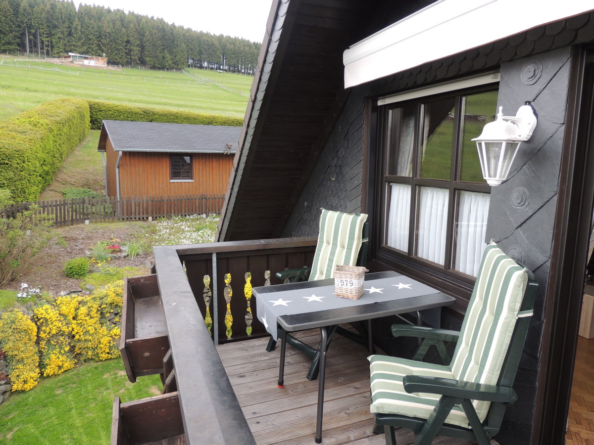 Ferienwohnung Haus Felsengrund Winterberg Frau Bettina Oberliessen