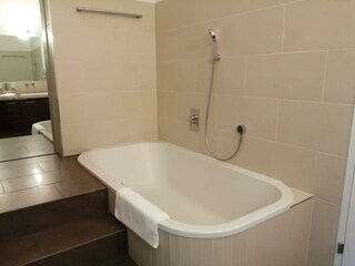 300696093_428576429336537_8181860659087808522_n