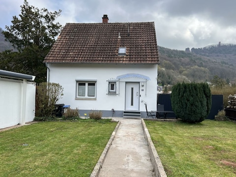 Apartment Ferienhaus mit Trifelsblick