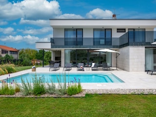 Villa Valbandon Außenaufnahme 2