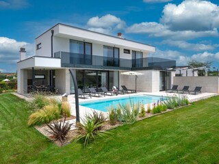 Villa Valbandon Außenaufnahme 11