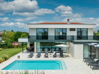 Villa Valbandon Außenaufnahme 12