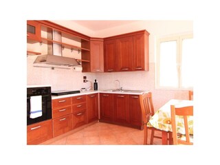 cucina completa di tutto il necessario