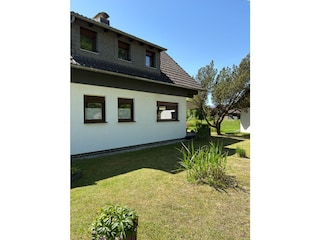 Nordansicht mit Panoramafenster