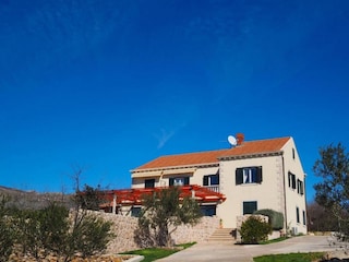 Villa Cilipi Outdoor Recording 15