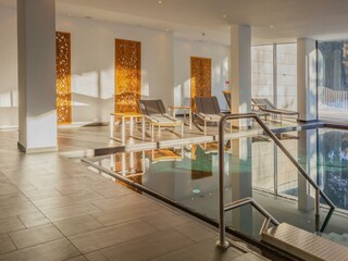Wellnessbereich - Innenpool (3)