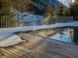 Wellnessbereich - Außenpool (7) (5000x3333)