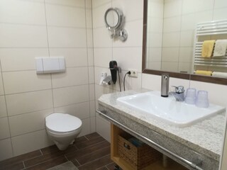 2. Dusche/WC Apart EDELWEISS