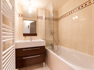 Apartment Cannes Features 14