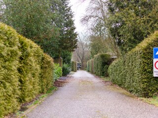 Ruhige Straße auf dem Ferienpark