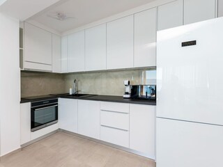 Apartment Dugi Rat Features 9