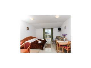 Apartment Suđurađ Ausstattung 8