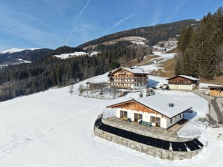 Hausansicht Süd Winter