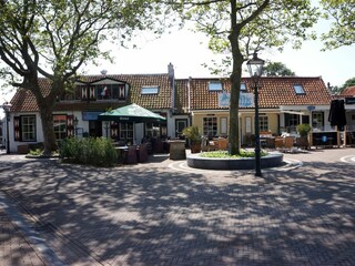 Die gemütliche Restaurants von Westenschouwen (800M)