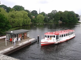 Alsterdampfer Krugkoppelbrücke
