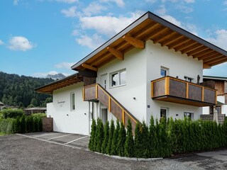 Ferienwohnungen_N+C_Apfeldorf_2b_St_Johann_Haus_au