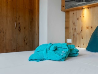 Feriendorf 12_Kirchdorf_Tirol Schlafzimmer