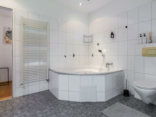 Alpenlodge_Apt_04_Badezimmer (2)