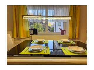 Die Kormarin, App. LEANDER, Esstisch