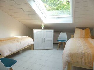 Schlafzimmer 2