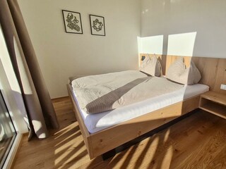 6da09415-5e4b-4b9a-b5c3-bd850aa69482