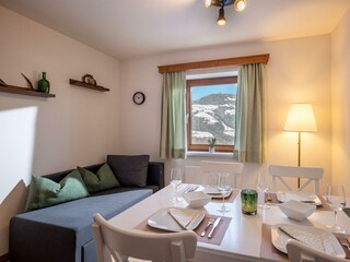 Esstisch (c) Hannes Dabernig