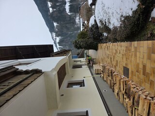 Zugang zur sonnigen Terrasse