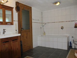 Ferienhaus "Rurtalgarten" - Bad