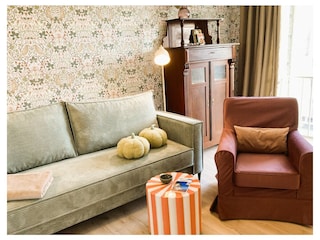 Auf der Couch kann für 1 Person aufgebettet werden.