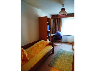 Schlafzimmer 4