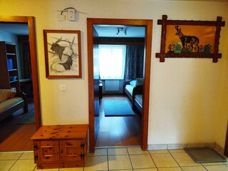 Jedes Zimmer ist aus dem Vorraum erreichbar