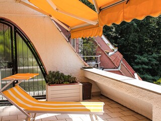 ... 2 elektrischen Markisen und ...