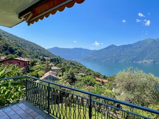 Südwestbalkon mit atemberaubender 180° Seesicht