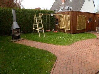 Grill und Schaukel