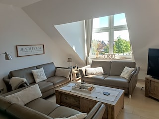 Platz für jeden auf 3 Sofas