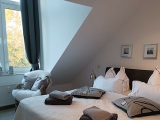 Große Gaube im Schlafzimmer