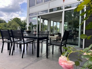 Villa Theux Outdoor Recording 8
