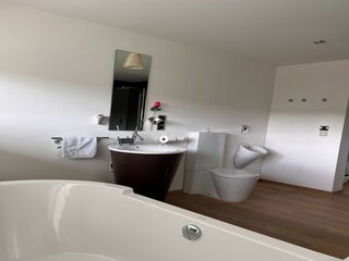 Villa Theux Características 20