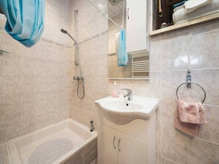 Apartment Raslina Ausstattung 11