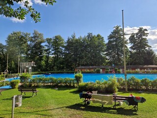 Freibad im Ort