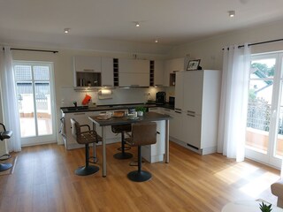 Küche der Fewo mit Insel