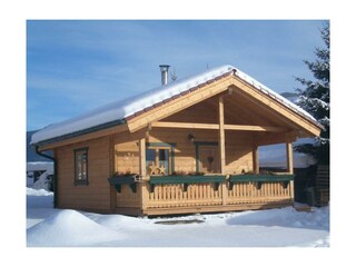 Ferienhaus Winter außen