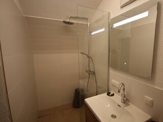 Badezimmer Kellerstöckl mit Aussicht Stubenberg