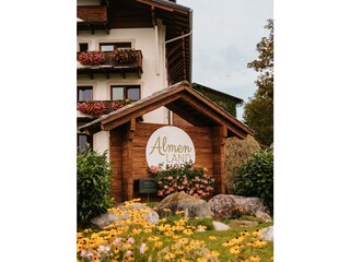 Almenlandhof_Hoftafel_Oststeiermark