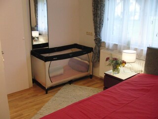 Ferienhaus Grabenhansl Schlafzimmer 1 (3)