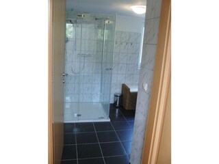 Ferienhaus Grabenhansl Badezimmer (1)