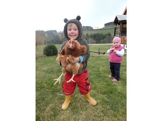 Kinder mit Tieren