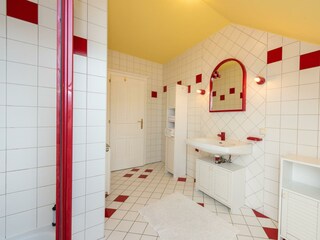 Pöltl_Weinbergwohnung Badezimmer_Oststeiermark