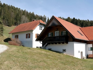 Kellerstöckl und Altes Bauernhaus