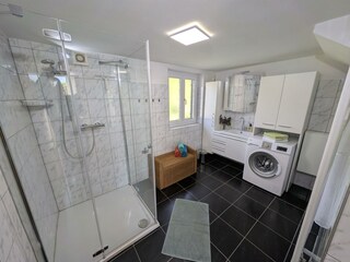 Kellerstöckl Badezimmer (5)